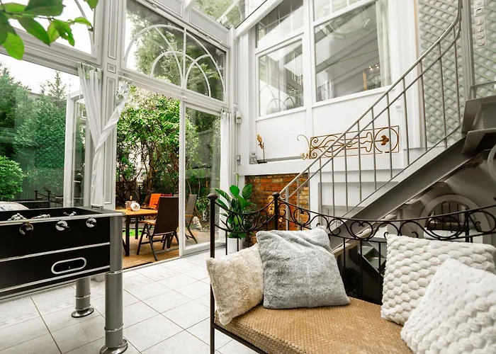 Soiree Near Alster With Garden And Party Apartament Hamburg