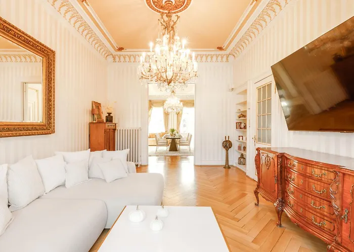 Soiree Near Alster With Garden And Party Apartament *